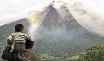 thousands flee as volcano erupts after 400 years... thousands flee as volcano erupts after 400 years...