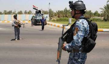 iraq forces look to claw back city from... iraq forces look to claw back city from...