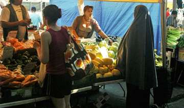 islamic cleric bans women from touching bananas -... islamic cleric bans women from touching bananas -...