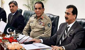 pak army chief gen kayani demands gilani should... pak army chief gen kayani demands gilani should...
