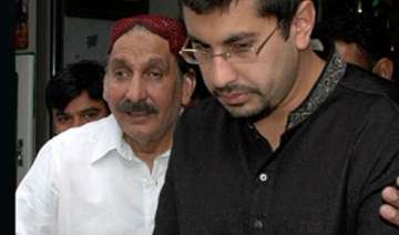 pak chief justice recuses himself from son s case... pak chief justice recuses himself from son s case...