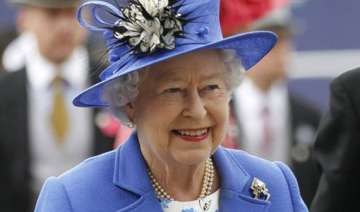 queen elizabeth gets emotional over diamond... queen elizabeth gets emotional over diamond...