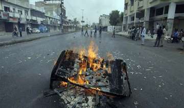 shoot at sight orders in karachi 88 dead - India... shoot at sight orders in karachi 88 dead - India...