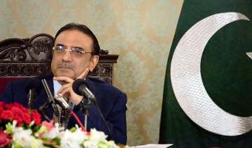 zardari returns to pakistan - India TV zardari returns to pakistan - India TV