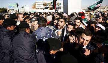 syrian activists say more than 25 killed - India... syrian activists say more than 25 killed - India...