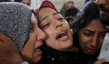 28 killed in karachi political violence - India TV 28 killed in karachi political violence - India TV