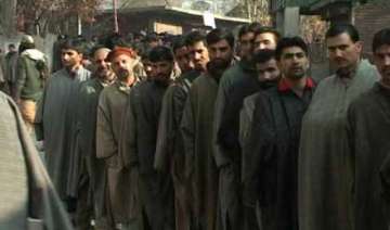 3.5 lakh first time voters in kashmir this lok... 3.5 lakh first time voters in kashmir this lok...
