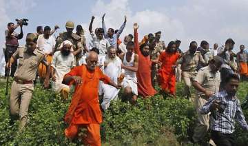 flashpoint ayodhya 1 700 sadhus vhp activists... flashpoint ayodhya 1 700 sadhus vhp activists...