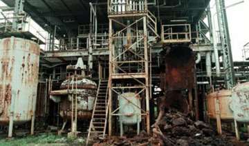 bhopal court summons dow chemicals in gas tragedy... bhopal court summons dow chemicals in gas tragedy...