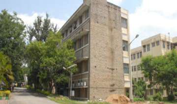 comatose woman dies of rabies infection in... comatose woman dies of rabies infection in...