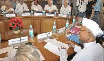cong u turn forces parliamentary panel on lokpal... cong u turn forces parliamentary panel on lokpal...