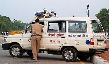 delhi court slams police personnel for appearing... delhi court slams police personnel for appearing...