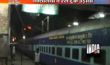 howrah new delhi rajdhani escapes disaster as... howrah new delhi rajdhani escapes disaster as...