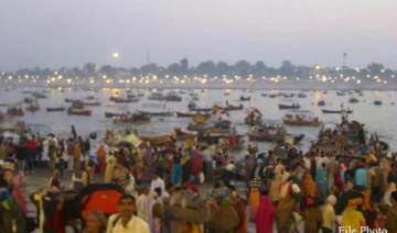 mahakumbh fever grips varanasi - India TV mahakumbh fever grips varanasi - India TV
