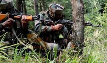 pakistan violates ceasefire in rs pura sector -... pakistan violates ceasefire in rs pura sector -...
