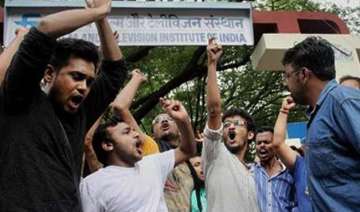 striking students gherao ftii director prashant... striking students gherao ftii director prashant...