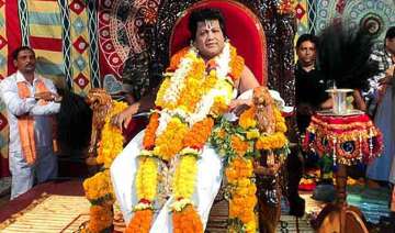 police interrogate godman sarathi baba examine... police interrogate godman sarathi baba examine...