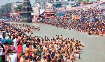 govt officials local authorities discuss ganga... govt officials local authorities discuss ganga...