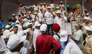 orop ex servicemen to launch indefinite hunger... orop ex servicemen to launch indefinite hunger...