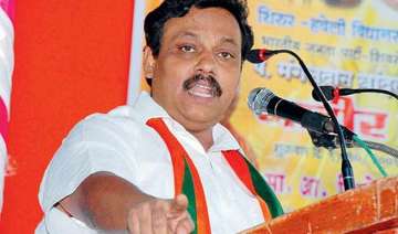 maharashtra relaxes norms on screening marathi... maharashtra relaxes norms on screening marathi...
