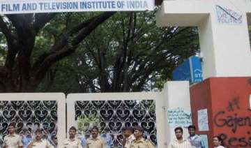 ftii impasse 30 students asked to vacate hostels... ftii impasse 30 students asked to vacate hostels...