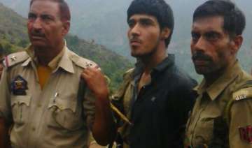 pak terrorist naved to undergo lie detector test... pak terrorist naved to undergo lie detector test...