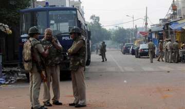 heavy police deployment in trilokpuri - India TV heavy police deployment in trilokpuri - India TV