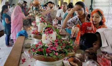 shravan somvar fulfill wishes by dedicating... shravan somvar fulfill wishes by dedicating...