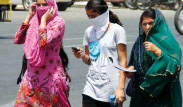 jammu records season s highest temperature at 44... jammu records season s highest temperature at 44...