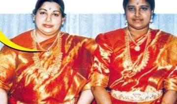 jayalalitha expels close aide sasikala from... jayalalitha expels close aide sasikala from...