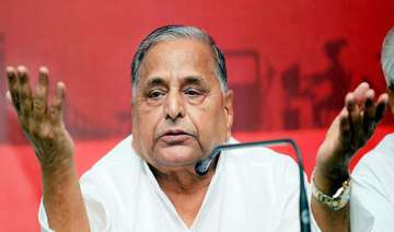 mulayam claims then prez s d sharma knew of babri... mulayam claims then prez s d sharma knew of babri...