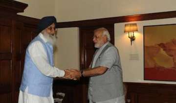 prakash singh badal raises chandigarh transfer... prakash singh badal raises chandigarh transfer...