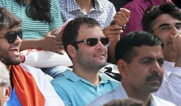rahul had pizza pasta at girgaum chowpatty... rahul had pizza pasta at girgaum chowpatty...