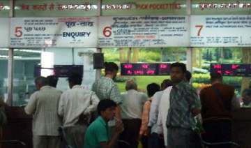 reservation of tatkal tickets to start from 10 am... reservation of tatkal tickets to start from 10 am...