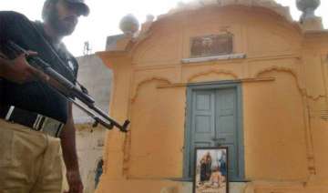 sikhs in lahore prevented from celebrating... sikhs in lahore prevented from celebrating...