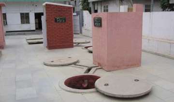 sulabh to build toilets in all the houses of... sulabh to build toilets in all the houses of...