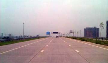 three killed as santro car overturns on yamuna... three killed as santro car overturns on yamuna...