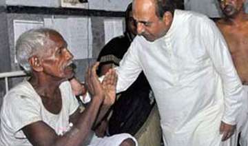 trivedi faces ire of relatives of kalka train... trivedi faces ire of relatives of kalka train...