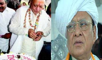 vaghela celebrates his 72nd birthday with 3 tier... vaghela celebrates his 72nd birthday with 3 tier...