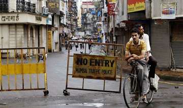 zaveri bazar shop owners lament lack of security... zaveri bazar shop owners lament lack of security...