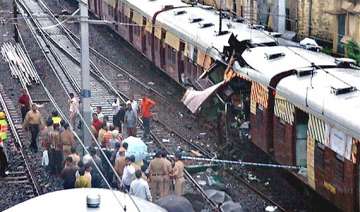 7/11 blasts returns to haunt mumbaikars - India TV 7/11 blasts returns to haunt mumbaikars - India TV