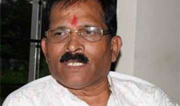 bjp mp in trouble for posing with bible in goa -... bjp mp in trouble for posing with bible in goa -...