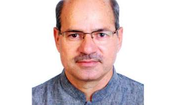 bjp leader wants polling time till 7 pm for... bjp leader wants polling time till 7 pm for...