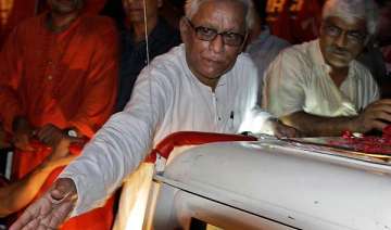 bengal cm sweating it out in jadavpur - India TV bengal cm sweating it out in jadavpur - India TV