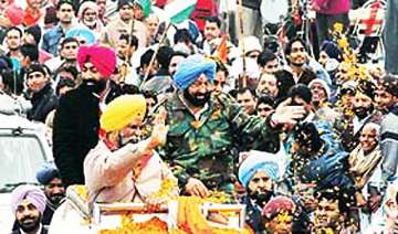 cong mla joginder mann decides not to become a... cong mla joginder mann decides not to become a...