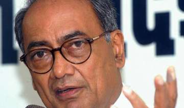 digvijay attacks bjp on asaram bapu issue - India... digvijay attacks bjp on asaram bapu issue - India...