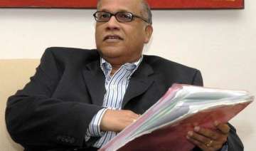 ed crime branch raid kamat kins premises - India... ed crime branch raid kamat kins premises - India...