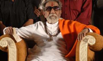 abusing bal thackeray is spitting at the sun... abusing bal thackeray is spitting at the sun...
