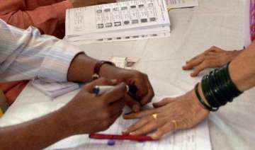 voting starts for bandra tasgaon assembly bypolls... voting starts for bandra tasgaon assembly bypolls...