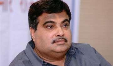 gadkari clarifies but rahul says he praised him -... gadkari clarifies but rahul says he praised him -...